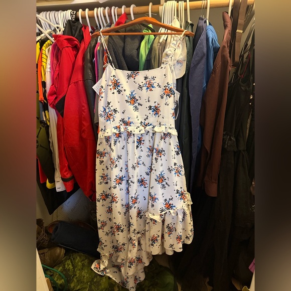 NWT MSGM Asymmetrical Off WhiteFloral Ruffle Top - Picture 3 of 6